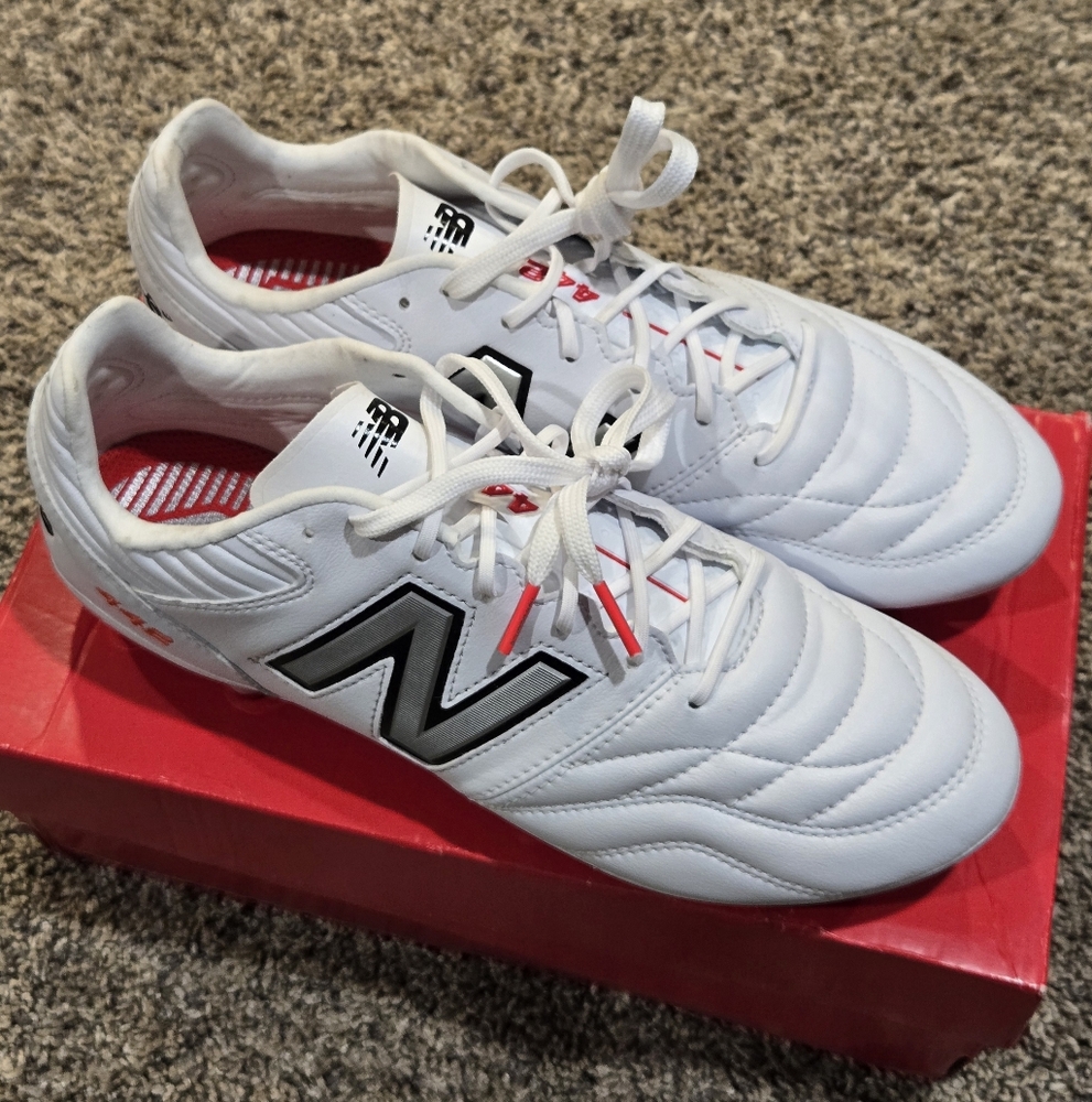 New Balance Men's 442 V2 Team FG Soccer Cleats, Size 9.5